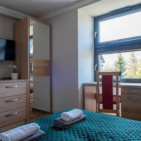 Apartament Male Teczowe Wzgorze *