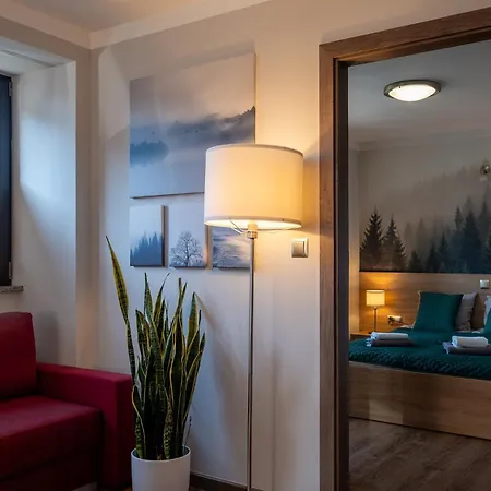 Apartament Male Teczowe Wzgorze *